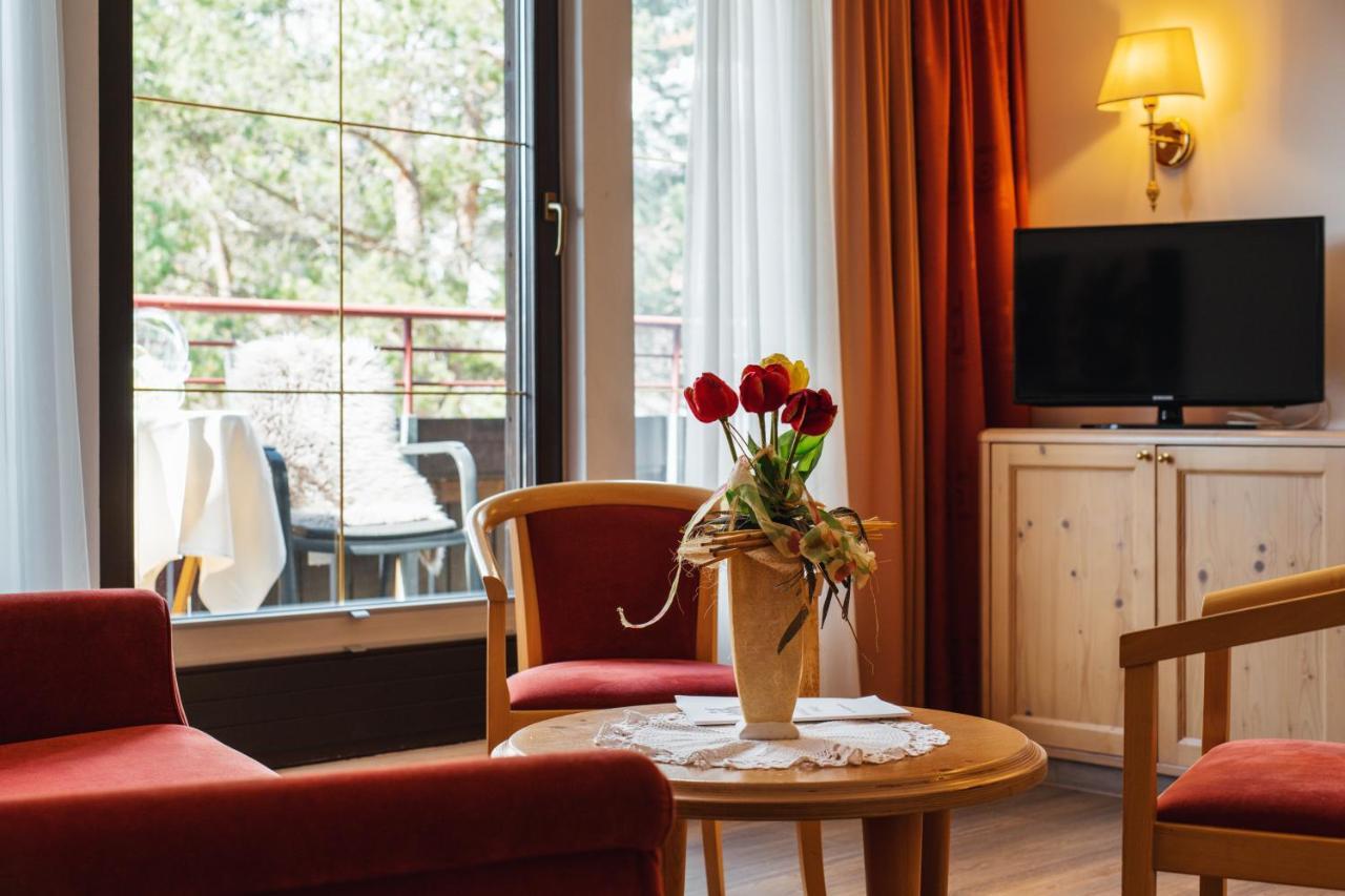 Hotel Garni Alpenruh-Micheluzzi Зерфаус Екстериор снимка