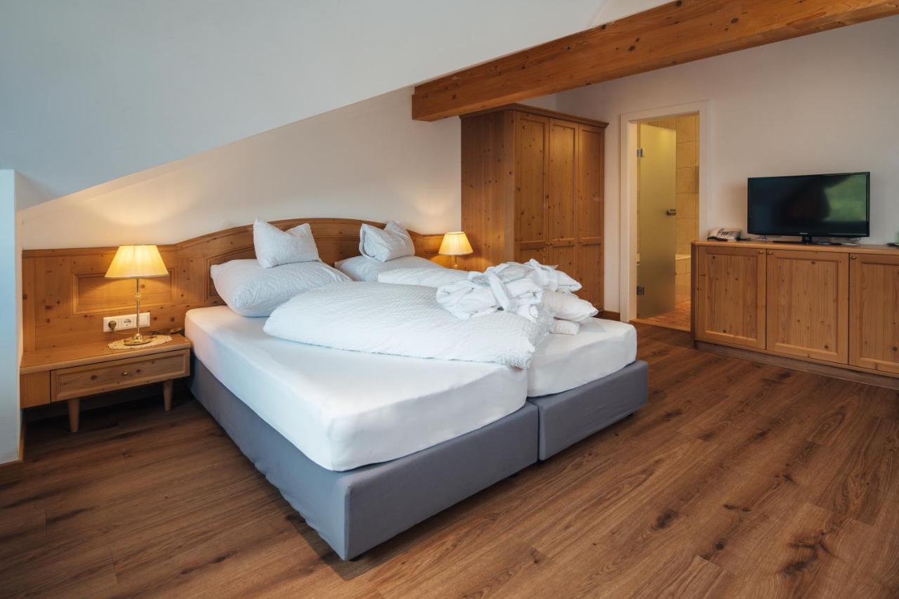 Hotel Garni Alpenruh-Micheluzzi Зерфаус Екстериор снимка