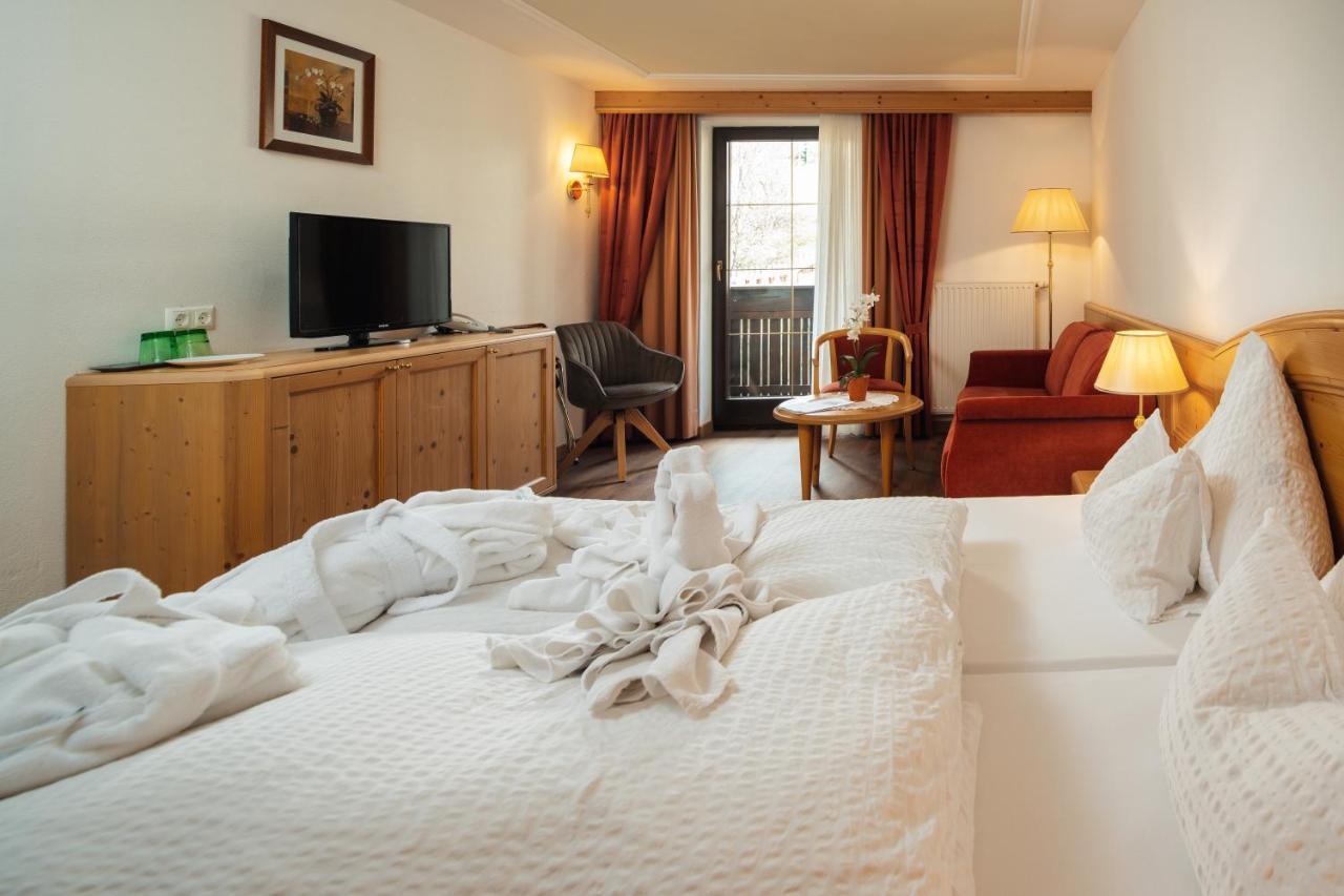 Hotel Garni Alpenruh-Micheluzzi Зерфаус Екстериор снимка