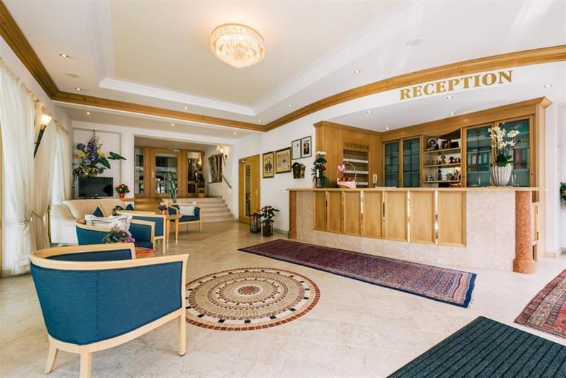 Hotel Garni Alpenruh-Micheluzzi Зерфаус Екстериор снимка