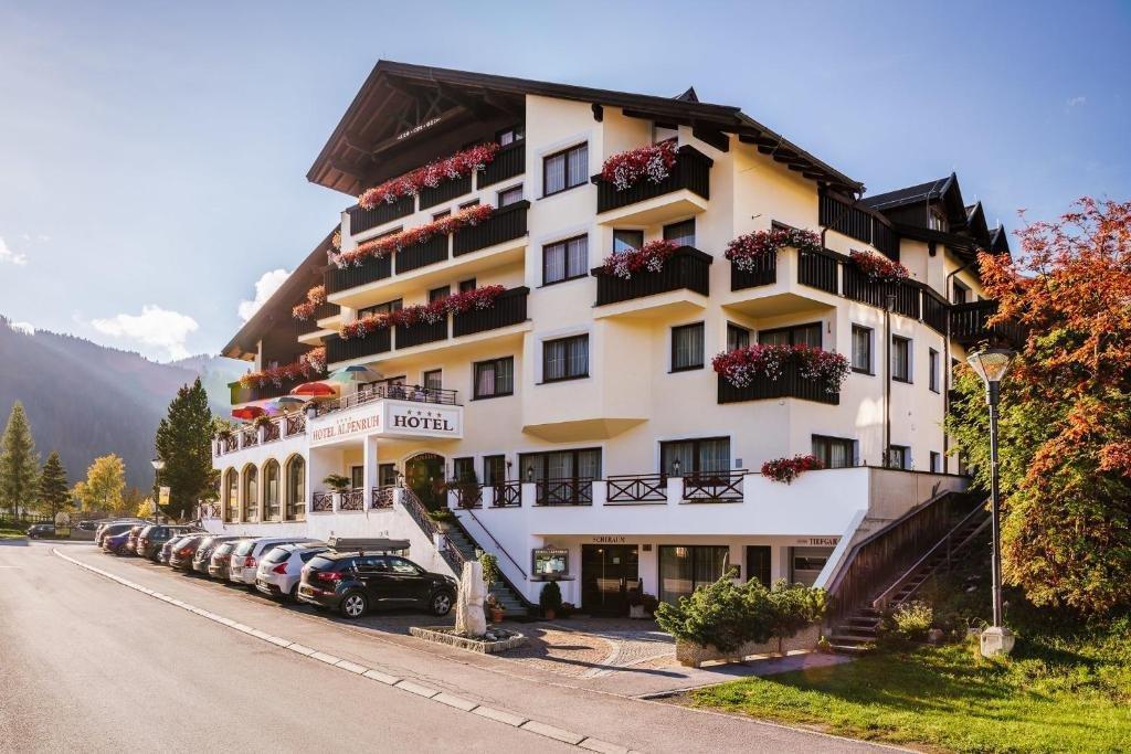 Hotel Garni Alpenruh-Micheluzzi Зерфаус Екстериор снимка