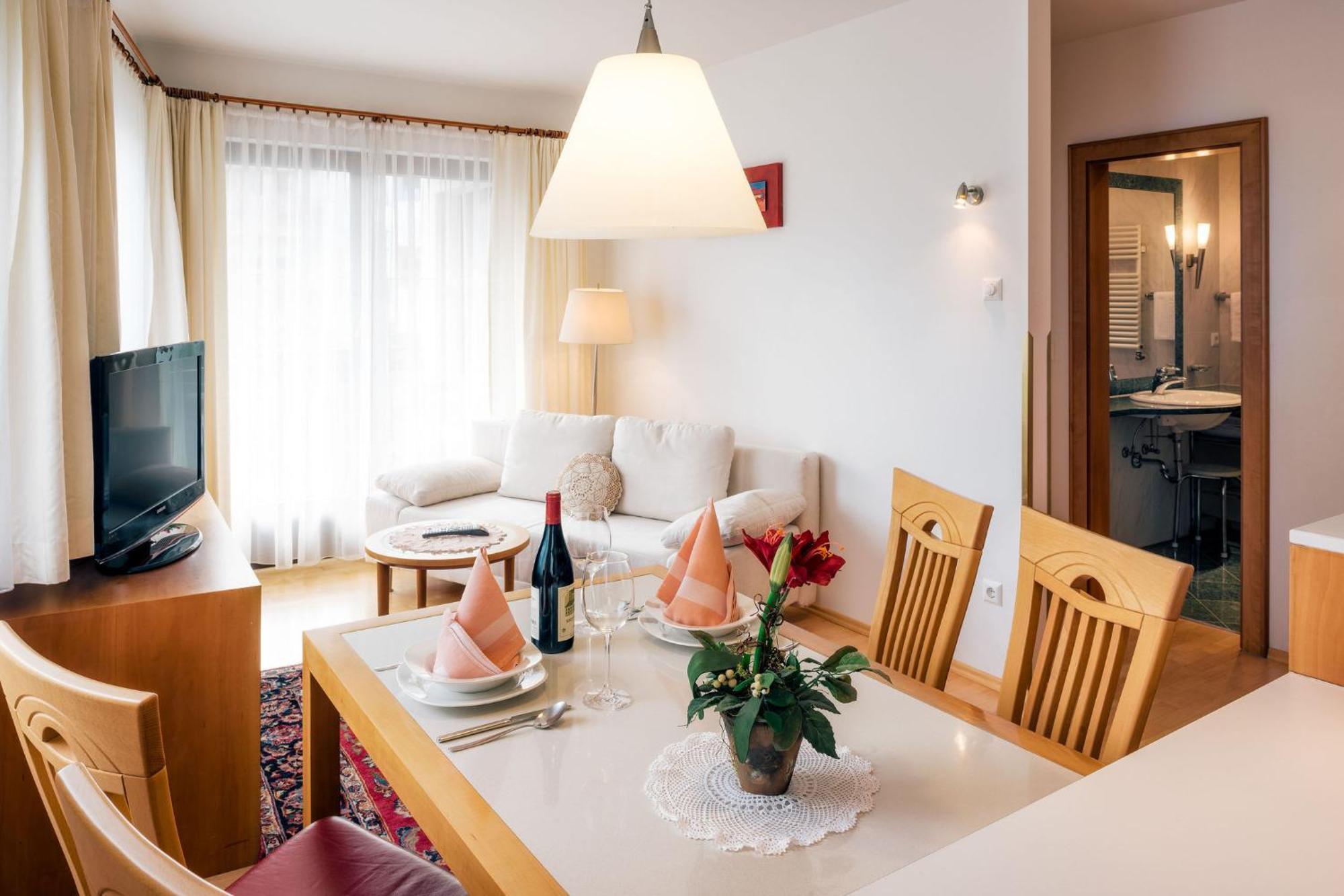Hotel Garni Alpenruh-Micheluzzi Зерфаус Екстериор снимка