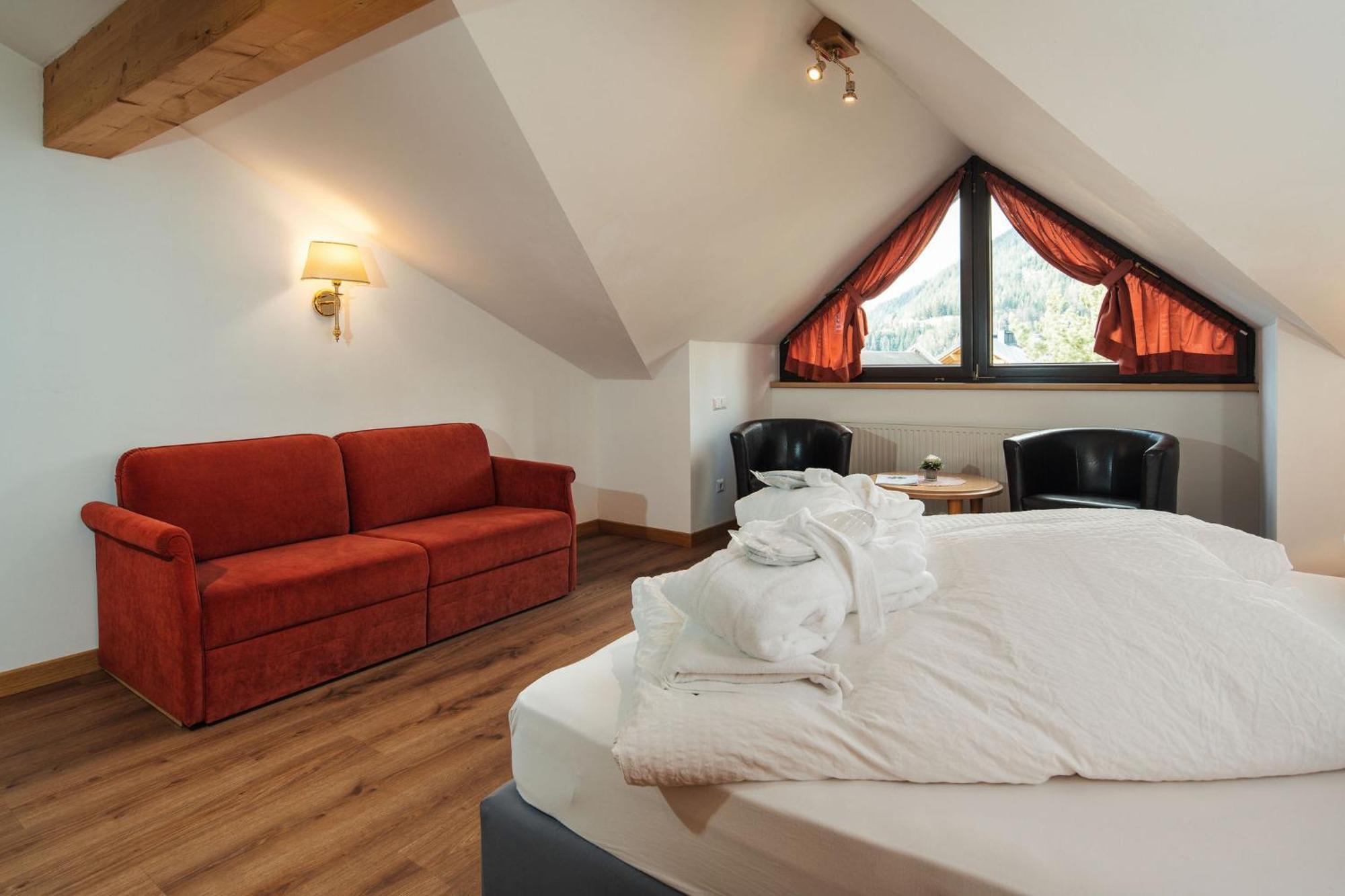 Hotel Garni Alpenruh-Micheluzzi Зерфаус Екстериор снимка