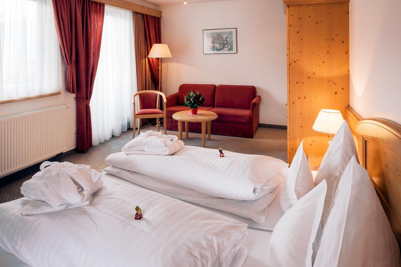 Hotel Garni Alpenruh-Micheluzzi Зерфаус Екстериор снимка