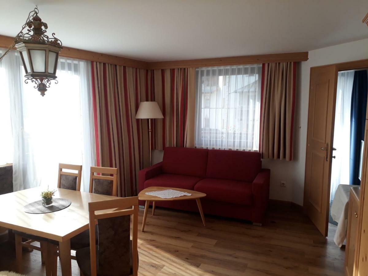 Hotel Garni Alpenruh-Micheluzzi Зерфаус Екстериор снимка