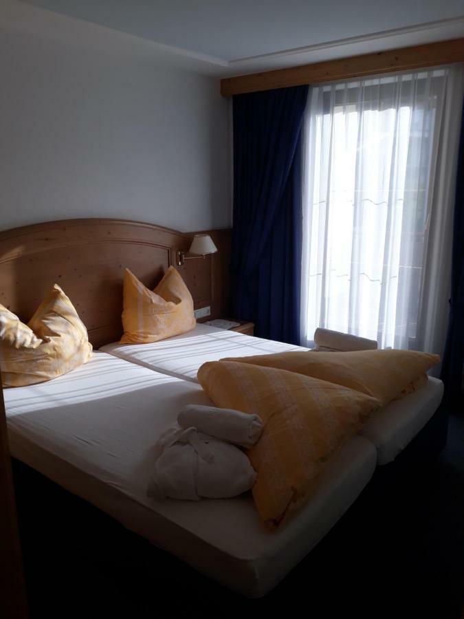 Hotel Garni Alpenruh-Micheluzzi Зерфаус Екстериор снимка